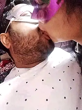 Snapshot of bobbyronak chatting on December 31, 7:29 pm bobbyronak online show from December 31, 7:29 pm