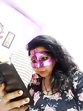 Snapshot of bobbyronak chatting on February 9, 7:09 pm bobbyronak online show from February 9, 7:09 pm