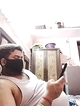 Snapshot of bobbyronak chatting on February 16, 7:05 pm bobbyronak online show from February 16, 7:05 pm