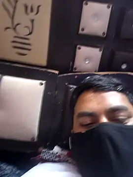 Snapshot of bobbyronak chatting on February 23, 6:45 pm bobbyronak online show from February 23, 6:45 pm