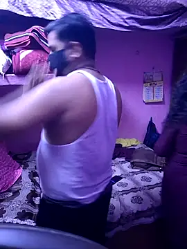 Snapshot of bobbyronak chatting on September 17, 8:49 am bobbyronak online show from September 17, 8:49 am