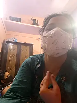 Snapshot of bobbyronak chatting on November 3, 7:15 pm bobbyronak online show from November 3, 7:15 pm