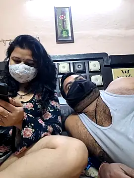 Snapshot of bobbyronak chatting on November 8, 6:51 pm bobbyronak online show from November 8, 6:51 pm