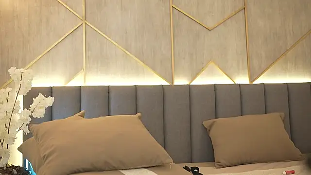 Snapshot of miia_blake chatting on March 19, 2:05 am miia blake online show from March 19, 2:05 am