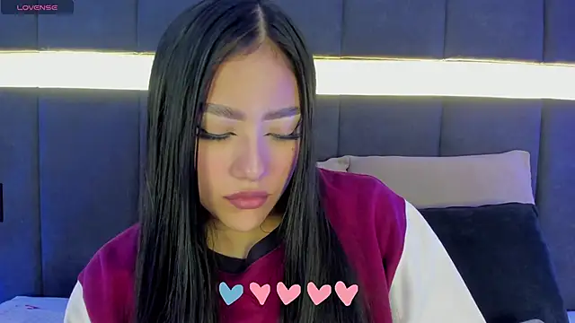 nicolle pierce online show from February 15, 12:33 pm