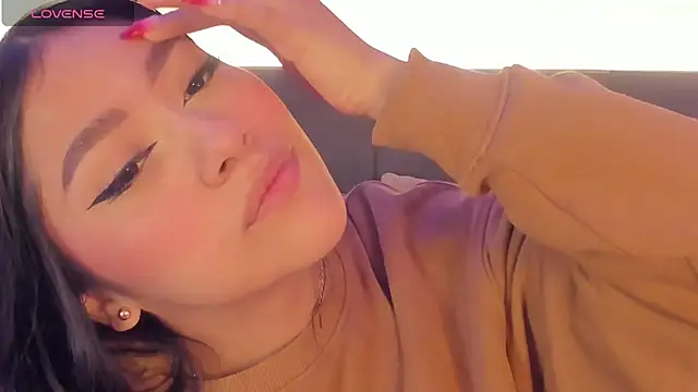 nicolle pierce online show from March 7, 12:34 pm