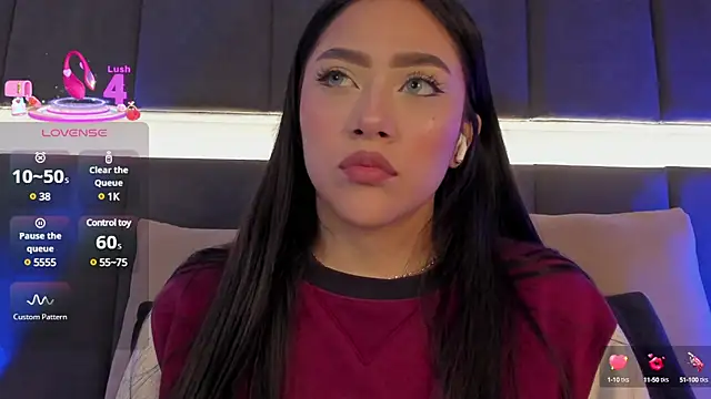 nicolle pierce online show from March 21, 12:50 pm