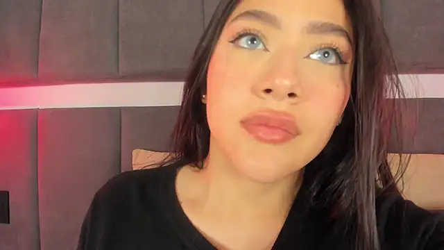 nicolle pierce online show from October 6, 2:14 pm