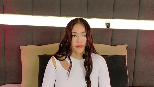 nicolle pierce online show from October 17, 12:52 pm