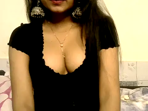 Snapshot of Sanjana_Gupta chatting on February 2, 9:08 am Sanjana Gupta online show from February 2, 9:08 am
