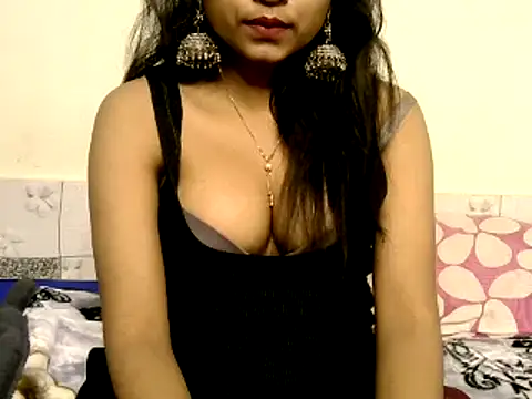 Snapshot of Sanjana_Gupta chatting on February 11, 12:48 pm Sanjana Gupta online show from February 11, 12:48 pm