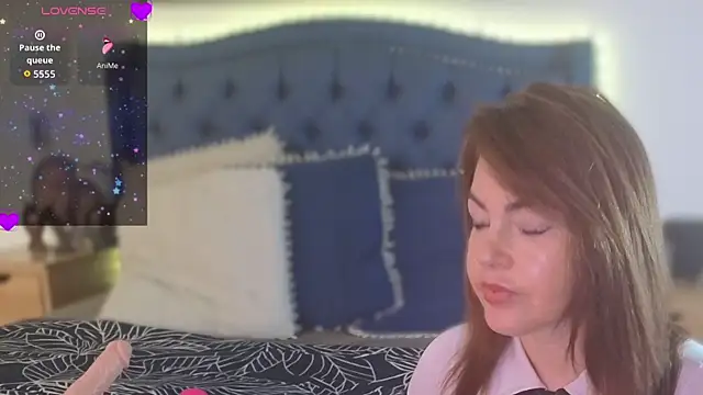 QueenYsuRey online show from September 26, 2:54 pm