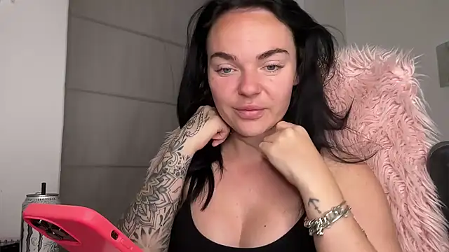 yorkshiregal online show from March 16, 5:36 am