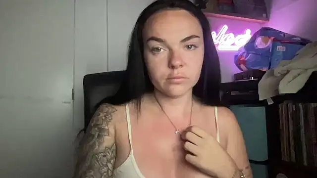 yorkshiregal online show from September 14, 5:39 am