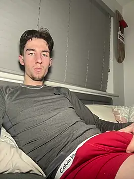 Snapshot of MikesWood21 chatting on February 25, 11:44 pm MikesWood21 online show from February 25, 11:44 pm