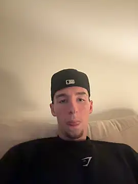 Snapshot of MikesWood21 chatting on October 16, 12:11 am MikesWood21 online show from October 16, 12:11 am