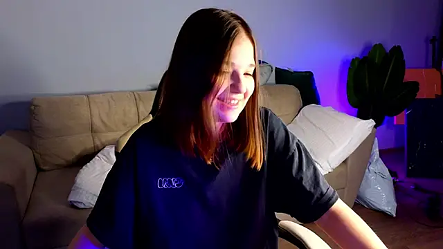 Snapshot of Leela_sun chatting on February 21, 9:54 pm Leela sun online show from February 21, 9:54 pm