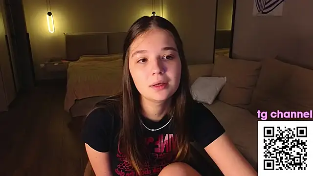 Snapshot of Leela_sun chatting on November 29, 7:55 am Leela sun online show from November 29, 7:55 am