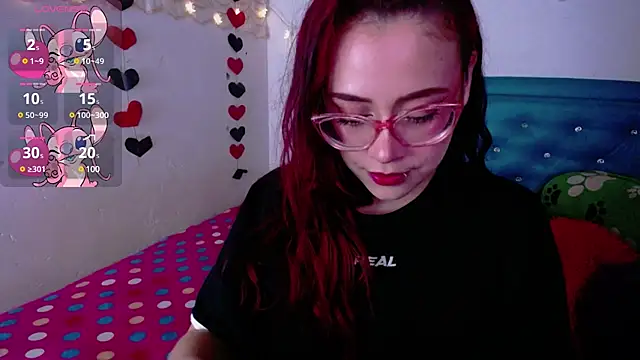 Snapshot of zarquita99 chatting on March 8, 8:55 am zarquita99 online show from March 8, 8:55 am