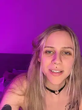 lunawolf21 online show from January 18, 6:21 pm