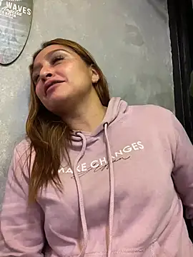 Keittly  online show from December 27, 1:53 am