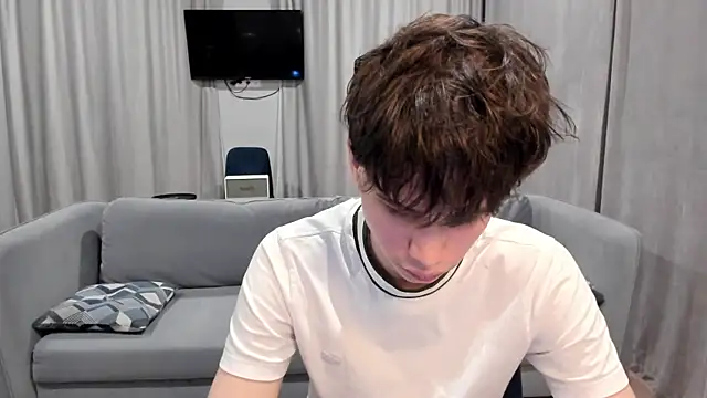 Im Shine Guy online show from December 7, 7:21 pm