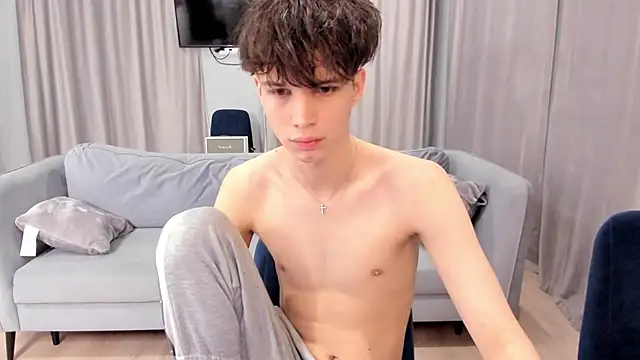 Im Shine Guy online show from December 19, 10:53 pm