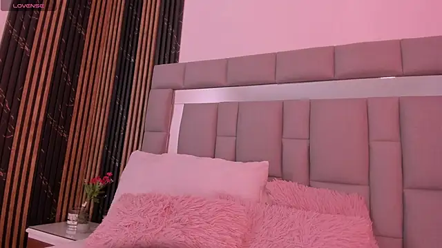 vivianne scott online show from October 16, 12:39 pm