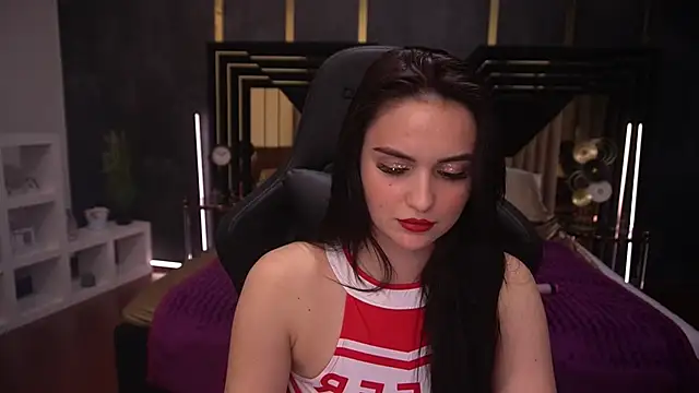 Snapshot of MilashaLovely chatting on February 20, 2:46 pm MilashaLovely online show from February 20, 2:46 pm