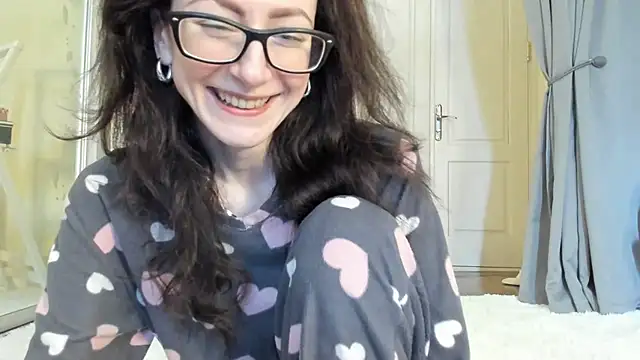 Baby Jewel online show from January 8, 11:10 am