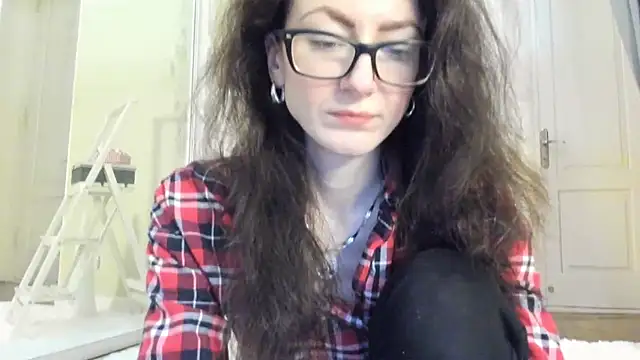 Baby Jewel online show from January 23, 11:15 am