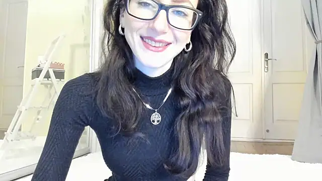 Baby Jewel online show from February 14, 11:10 am