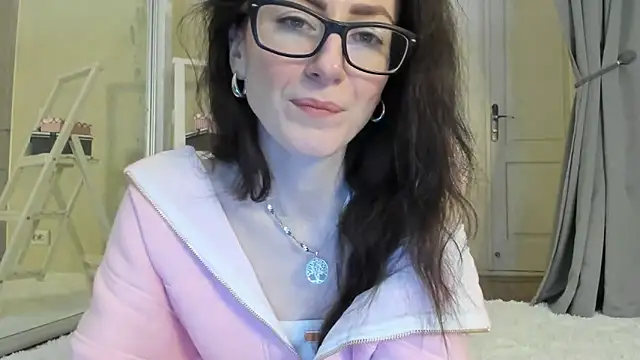 Baby Jewel online show from February 23, 11:11 am