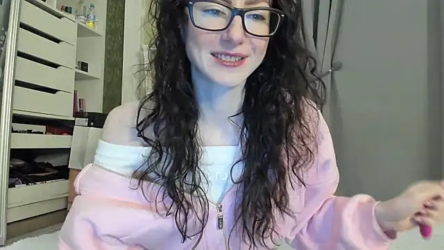 Baby Jewel online show from November 5, 11:10 am