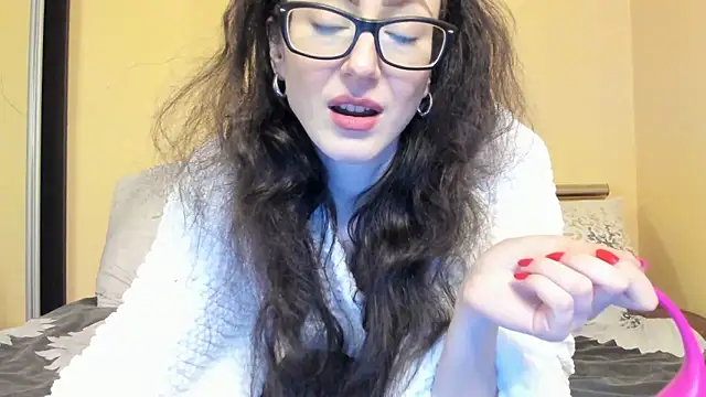 Baby Jewel online show from December 2, 11:26 am