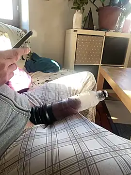 Gilgamesch1704 online show from February 18, 9:43 am