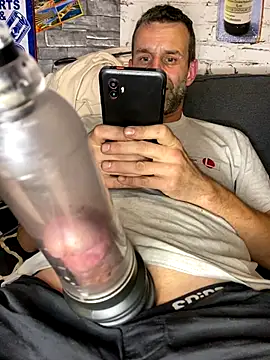 Gilgamesch1704 online show from September 18, 7:16 pm