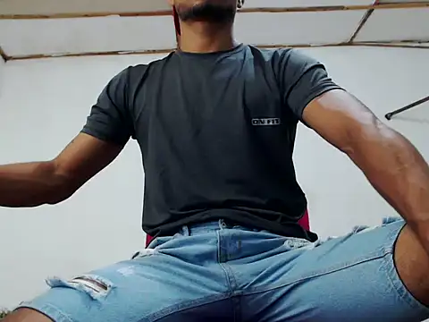 Snapshot of fernandez_latinblackk chatting on January 4, 3:40 am fernandez latinblackk online show from January 4, 3:40 am