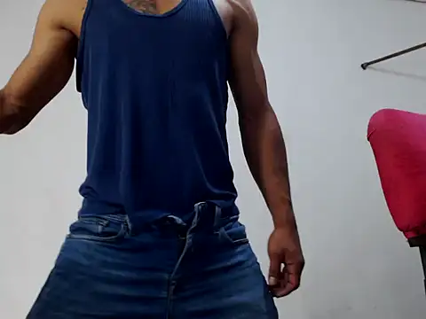 Snapshot of fernandez_latinblackk chatting on January 17, 3:34 am fernandez latinblackk online show from January 17, 3:34 am