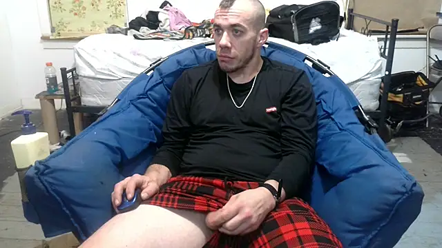 ScubaStevex online show from February 25, 6:25 am