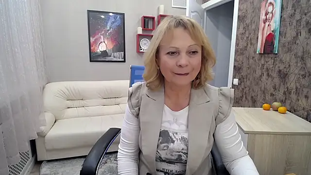 Milla Cutie18 online show from February 5, 8:32 am