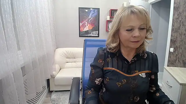 Milla Cutie18 online show from February 11, 5:47 am