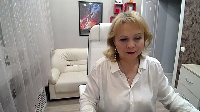 Milla Cutie18 online show from November 21, 5:06 am