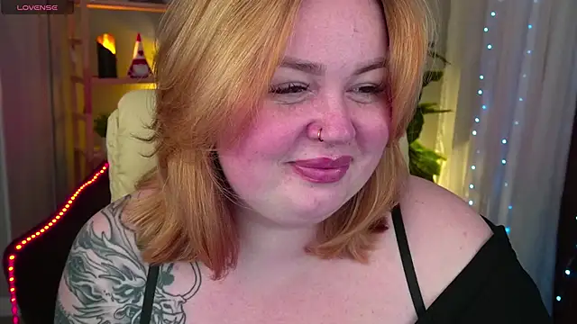 ZaraReignn online show from March 4, 9:11 pm