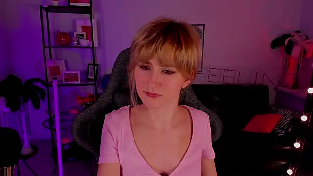 LuxRayi online show from January 7, 6:03 pm