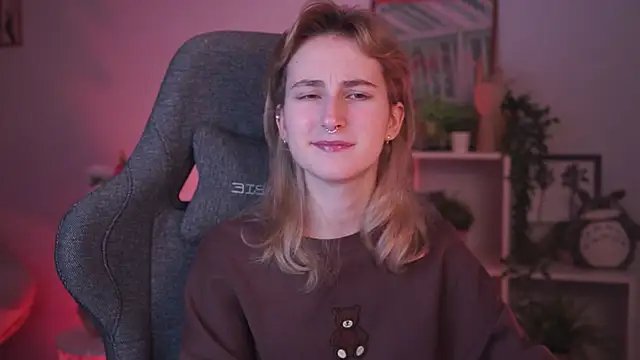 LuxRayi online show from January 13, 2:50 am