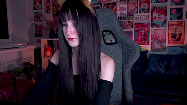 LuxRayi online show from February 1, 3:07 pm