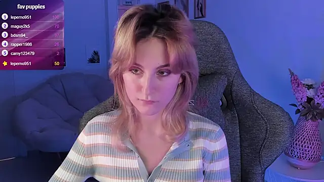 LuxRayi online show from February 25, 9:02 pm