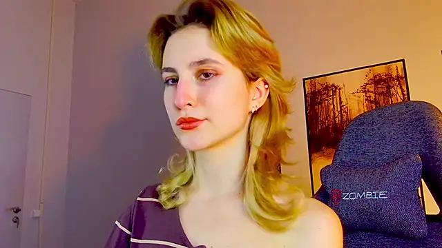 LuxRayi online show from February 26, 6:00 pm