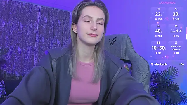 LuxRayi online show from September 12, 8:53 pm